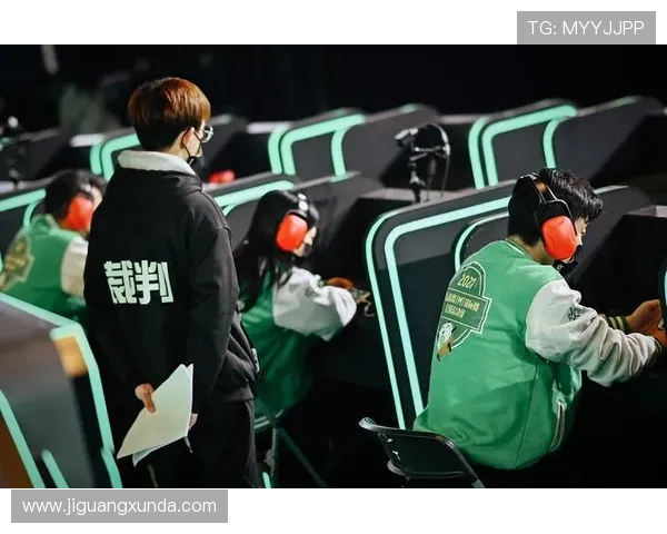 开云棋牌平台丰富赛事内容,明星玩家汇聚一堂,精彩不断激烈比拼 开云棋牌平台丰富赛事内容,明星玩家汇聚一堂,精彩不断激烈比拼