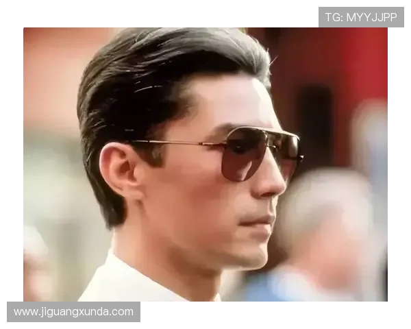 尊龙现在在干嘛最新报道，带你了解他在影视圈的最新项目和生活点滴